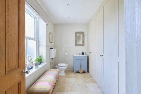 220 The Street 09...