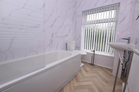 Beverley Road, Hull photo 5