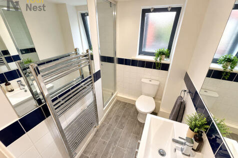 Apartment 6 , Derwentwater Terrace, Headingley, Leeds, LS6 3JL photo 5