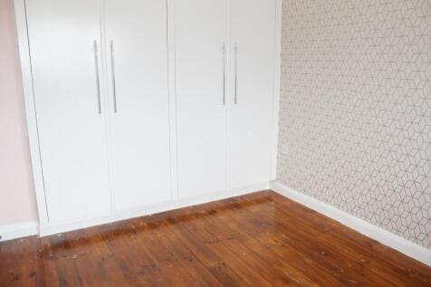 Master Bedroom Picture 2