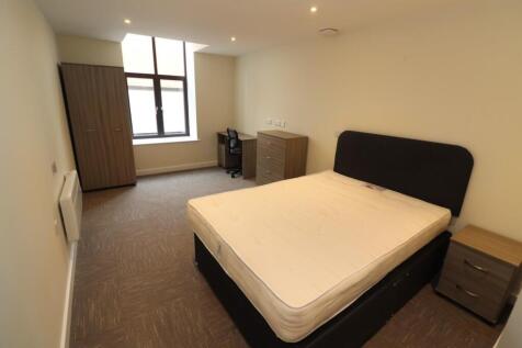 The ridings bedroom.jpg