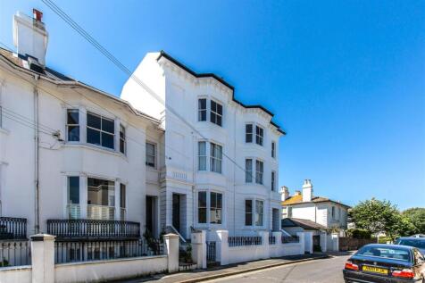 6-7 Powis Square-1.jpg