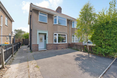 3 bed semi-detached house for sale