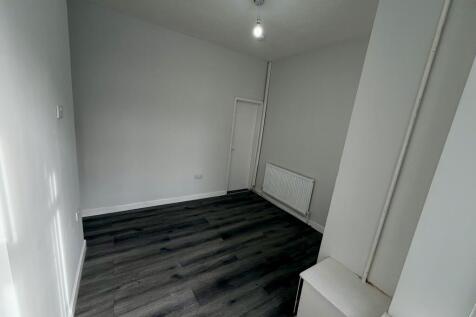 Broadfield Road, M14 photo 3