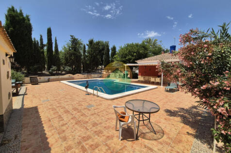 3 Bedroom Country House For Sale-CALA04-26