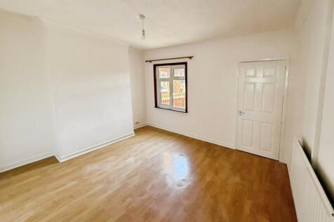 Duke Street, Nuneaton, CV11 photo 3