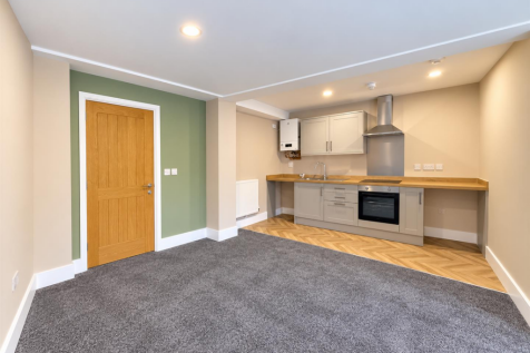 Shires Court, South Street, Bourne photo 3