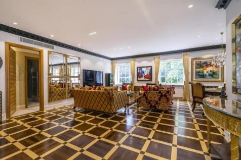 9-21-Hyde-Park-sq...