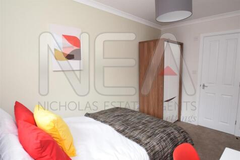 Bedroom One &amp; en-suite