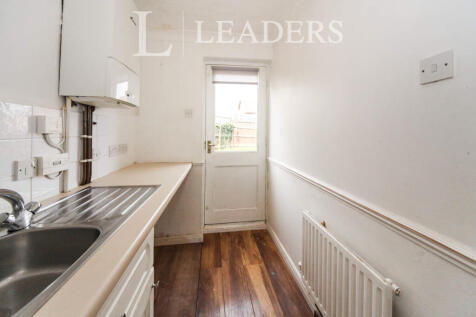 Graphic Close, Dunstable, Bedfordshire, LU6 photo 3