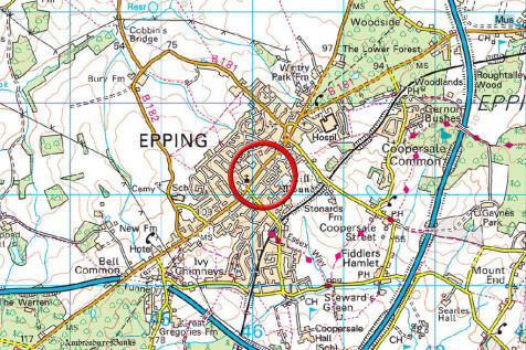 2_bakers_court_77...