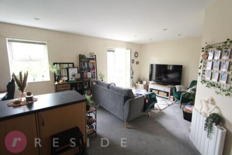 Lounge / Kitchen
