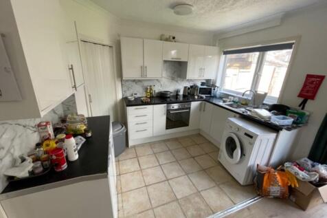 Mitchell Avenue, Canley photo 3