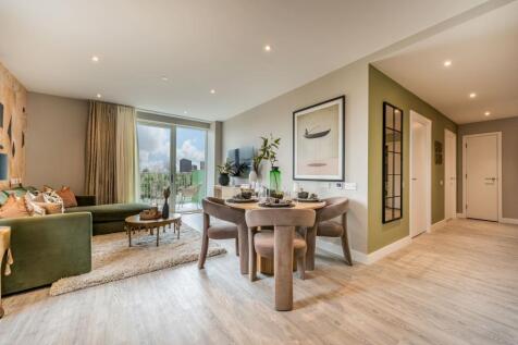 Dagenham Green, 2 bed show home, Dining