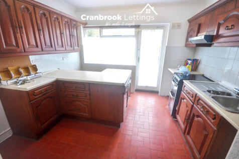 Four bedroom semi-detached house to rent Gaysham 