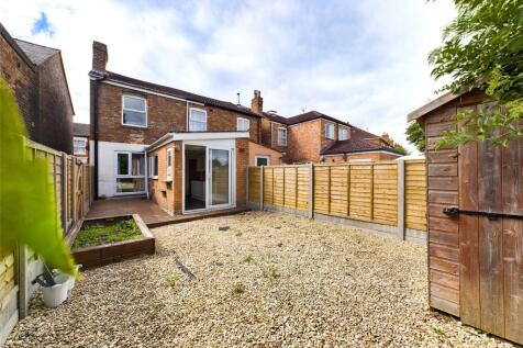 2 Bedroom Semi-Detached in WR1 1PB