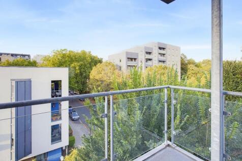 Lawrence Court photo 4