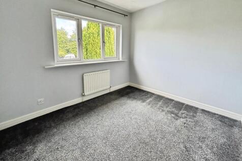 Beaumont Chase, Bolton, BL3 photo 4