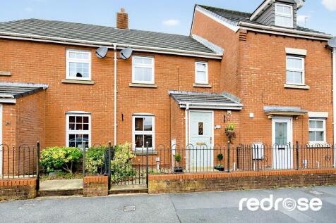 web_32 Main St-08...