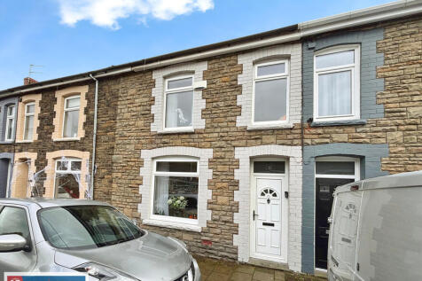 Blackwood, NP12 - property photo