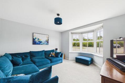 lounge 1.jpg