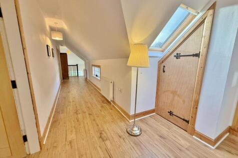 Upper hallway from the sitting room