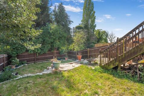 64 Wards Crescent, Bodicote-11.jpg