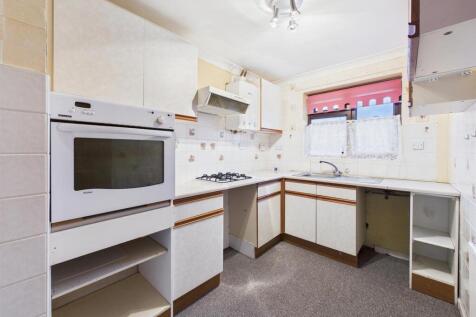 Kitchen:
