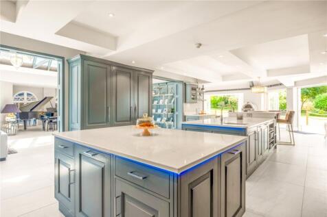 Kitchen/Breakfast Rm