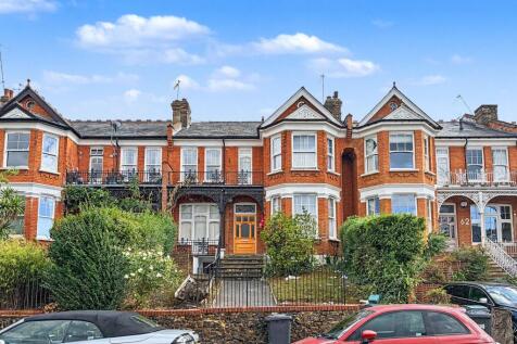64 Dukes Avenue, Muswell Hill, London N10 2PU