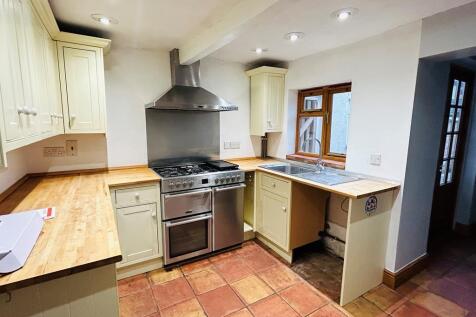 Kitchen.JPEG