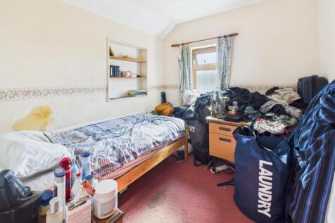 CAM02519G0-PR0343-STILL018