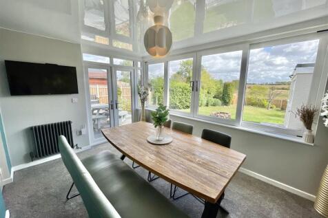 Sitting / Dining Room