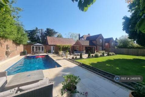 House, Garden And Pool