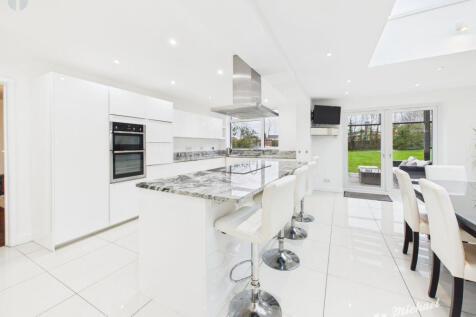 fe564f5793964bb08fd322021117875a_80_CAM03852G0-PR0