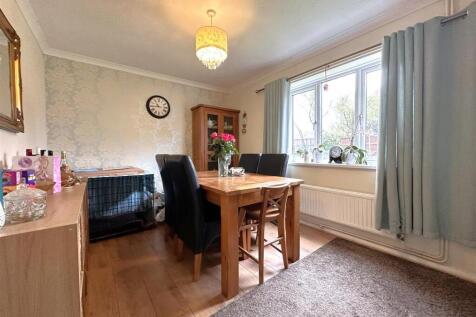 Dining Room 928