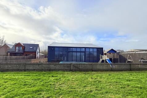 Burts Farm, Carports/workshop and Gym