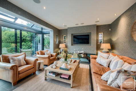 5 bed, 4 bath Detached in Birmingham - Photo 3