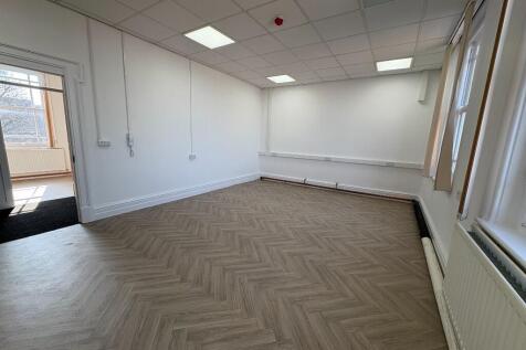 Serviced Office to rent Image 6
