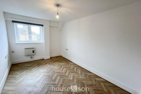 Latimer Road, Bournemouth photo 3