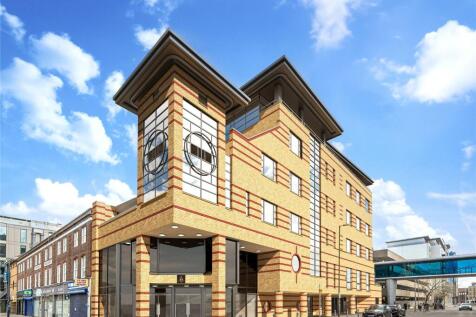 Woking, GU21 - property photo