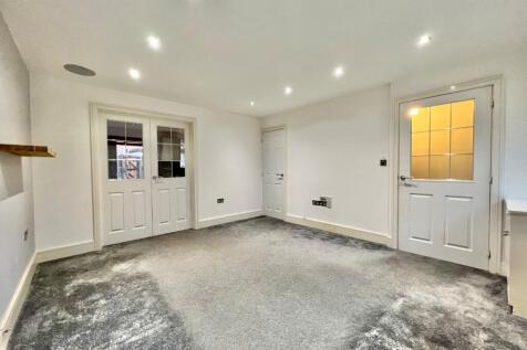 Elm Close, Little Stoke, Bristol, Gloucestershire, BS34 photo 3