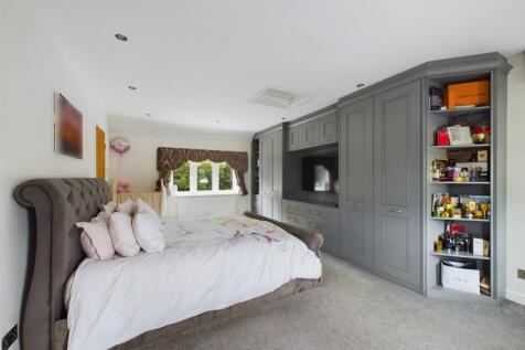 House - Master Bedroom