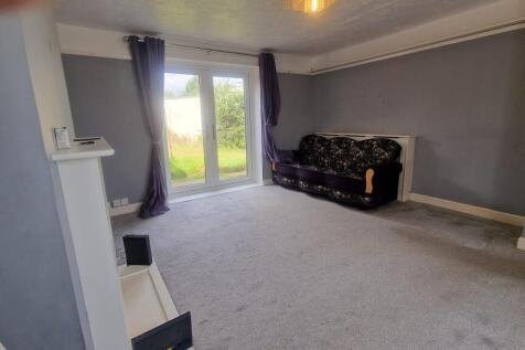 Reeves Way, Eastfield, Peterborough photo 3