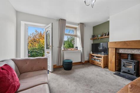 Sitting Room to front door.jpg