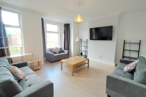 7-bed house on £170 pppw Bills Incl, 5 Lausanne Road, Manchester, M20, £737/mo