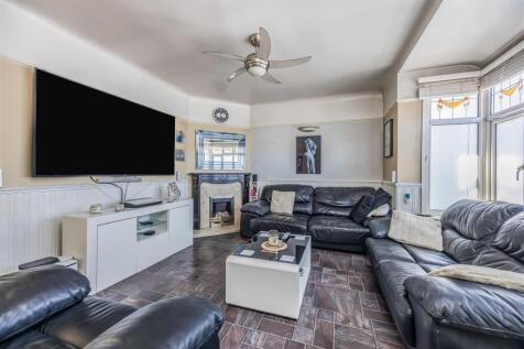 26 Queens Grove, Waterlooville-Small-PorticoMarket