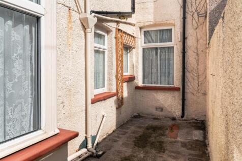 9 Kendal Street (6 of 17).jpg
