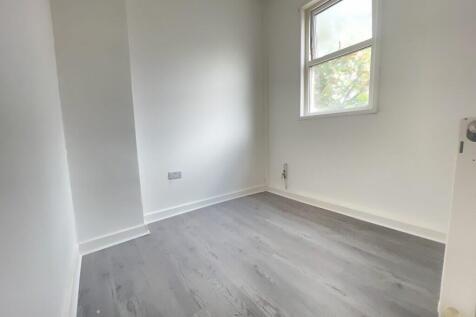 Flat B, Harehills Avenue, Leeds, LS8 photo 5