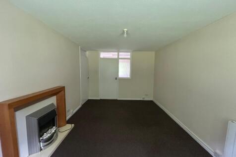 Cliffe Gardens, Shipley, West Yorkshire, BD18 photo 4